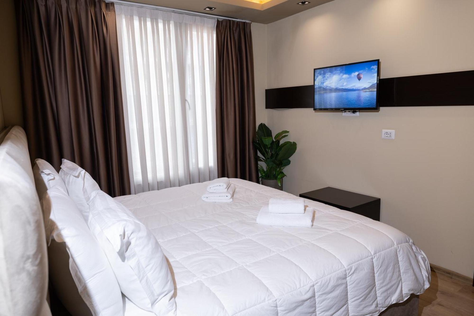 4r Colombo Hotel 3*