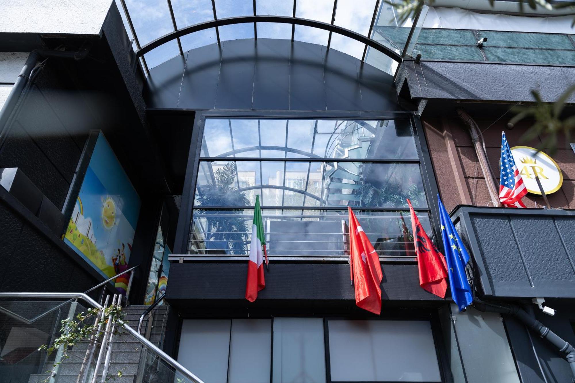 4r Colombo Hotel Tirana