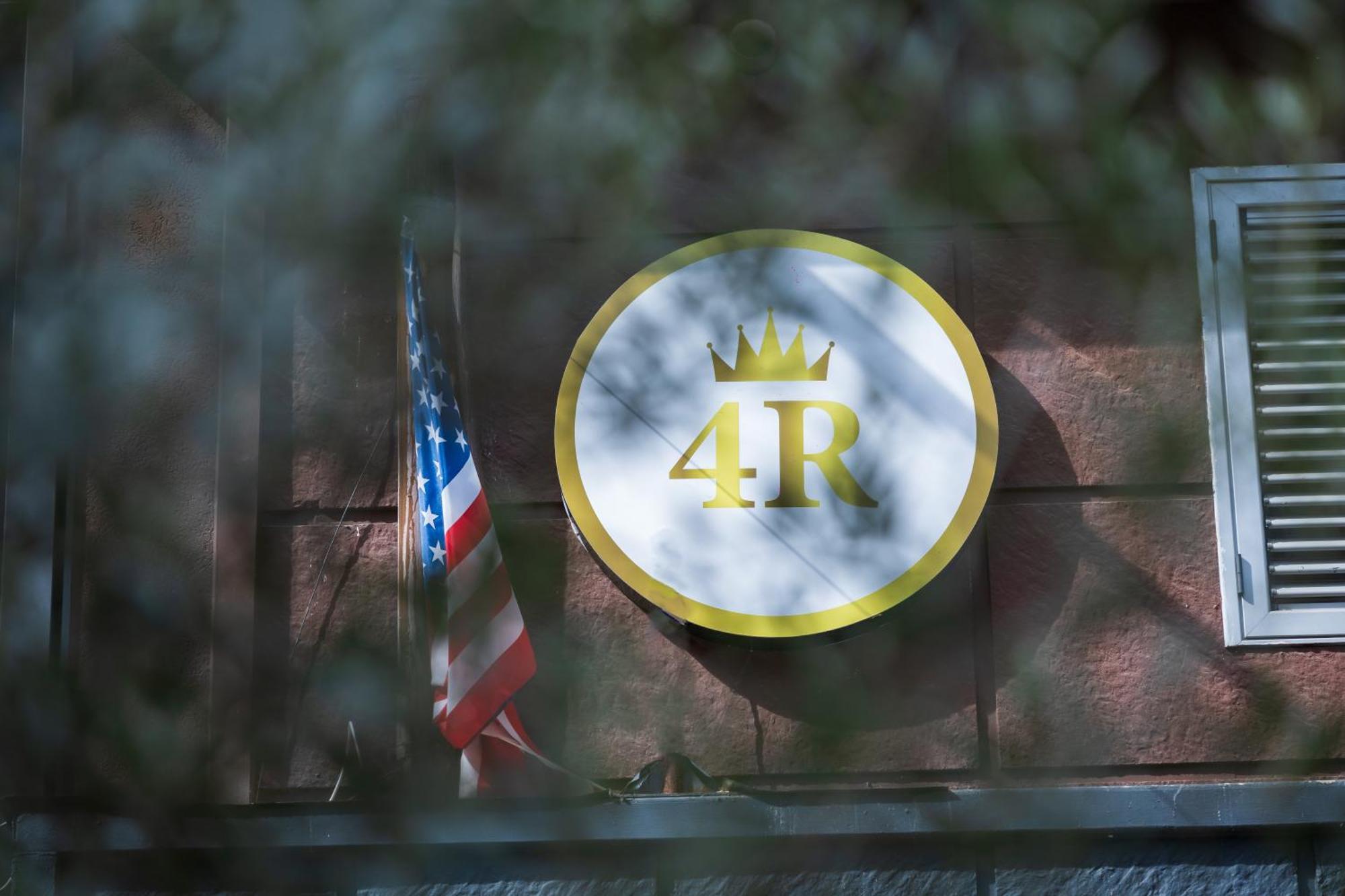 4r Colombo Tirana