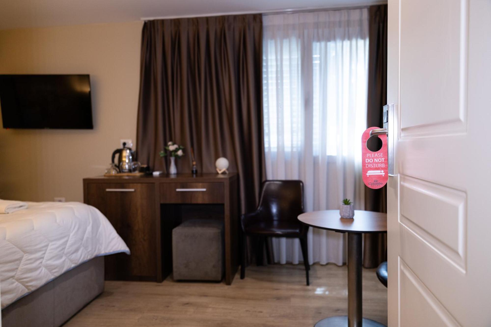 4r Colombo Hotel Tirana