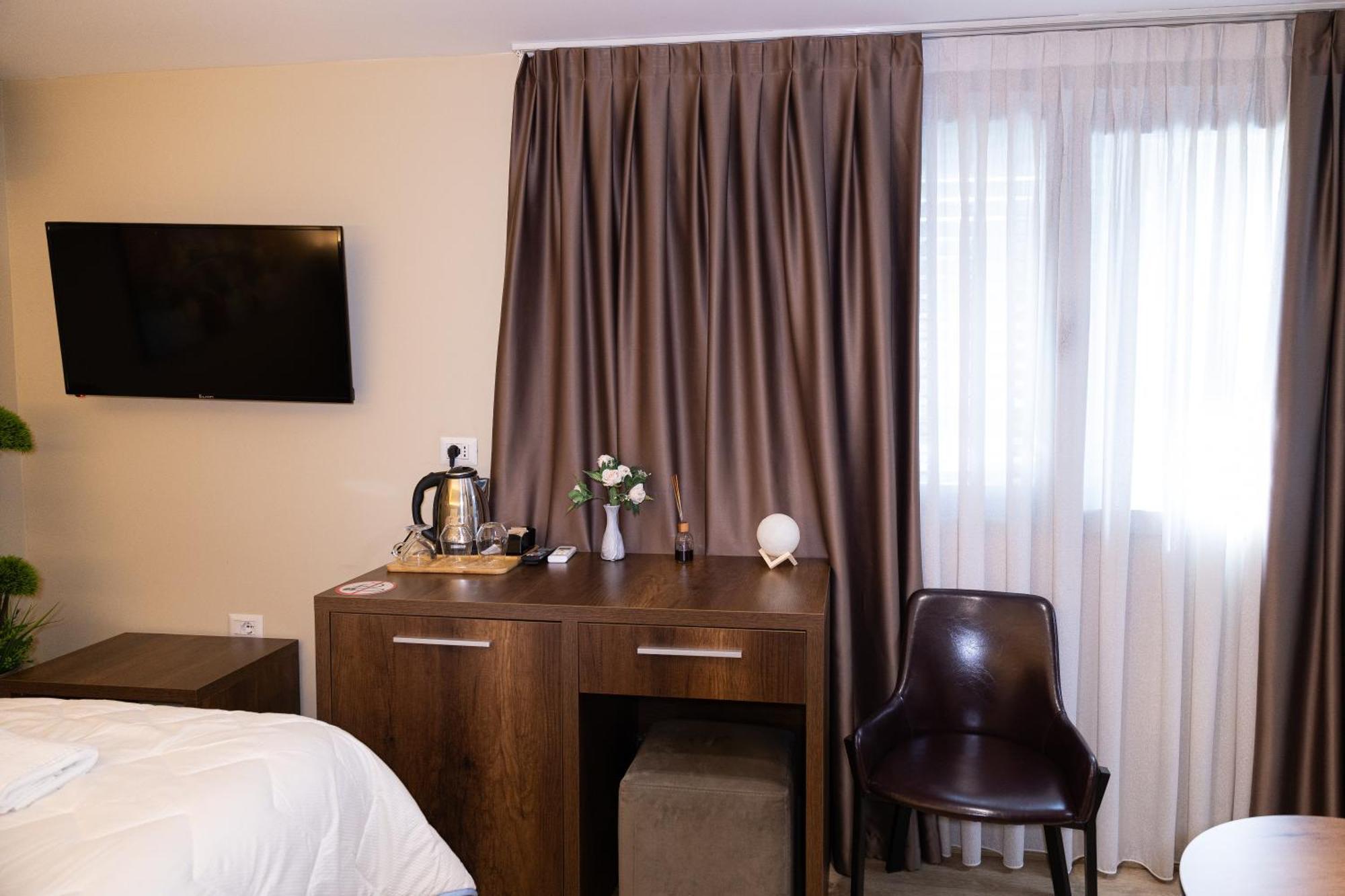 Hotel 4r Colombo Tirana