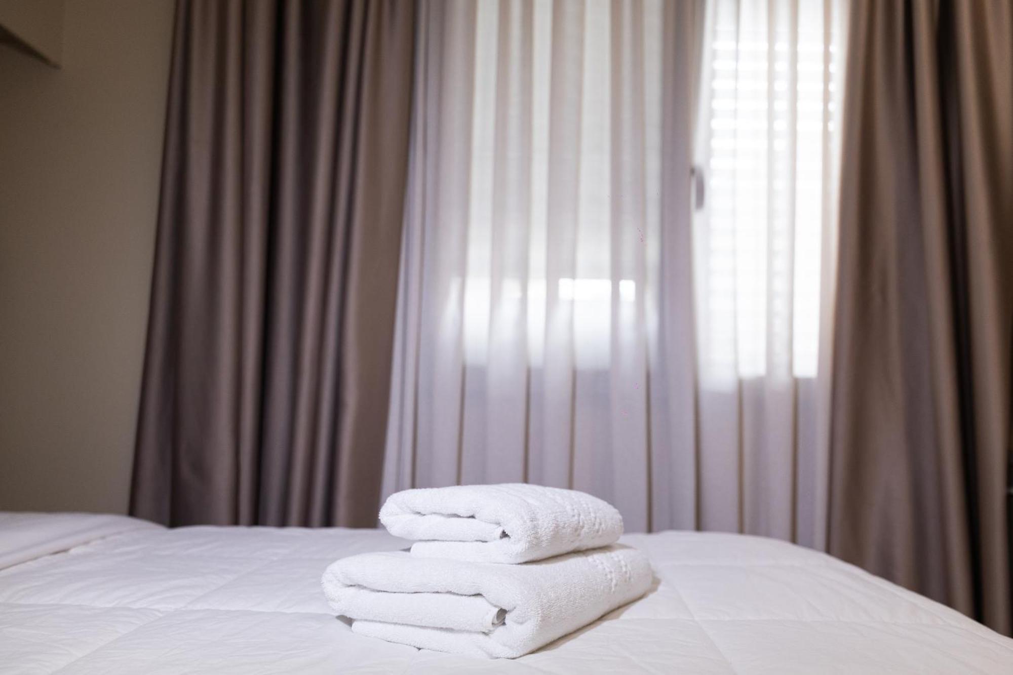 4r Colombo Hotel